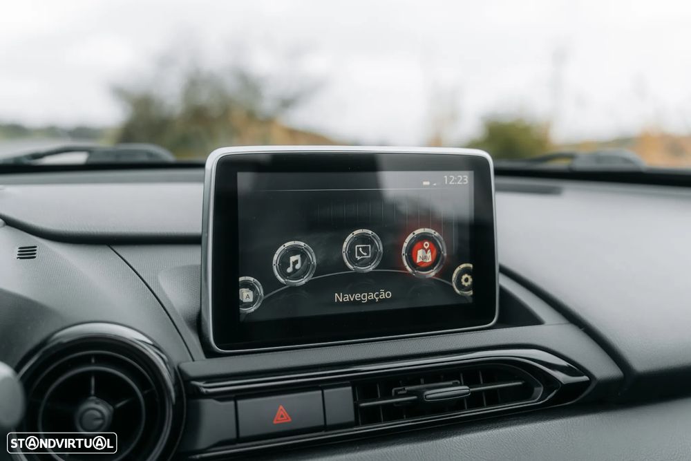 Mazda MX-5 MZR 1.5 RF Sky.Excell.Navi - 28