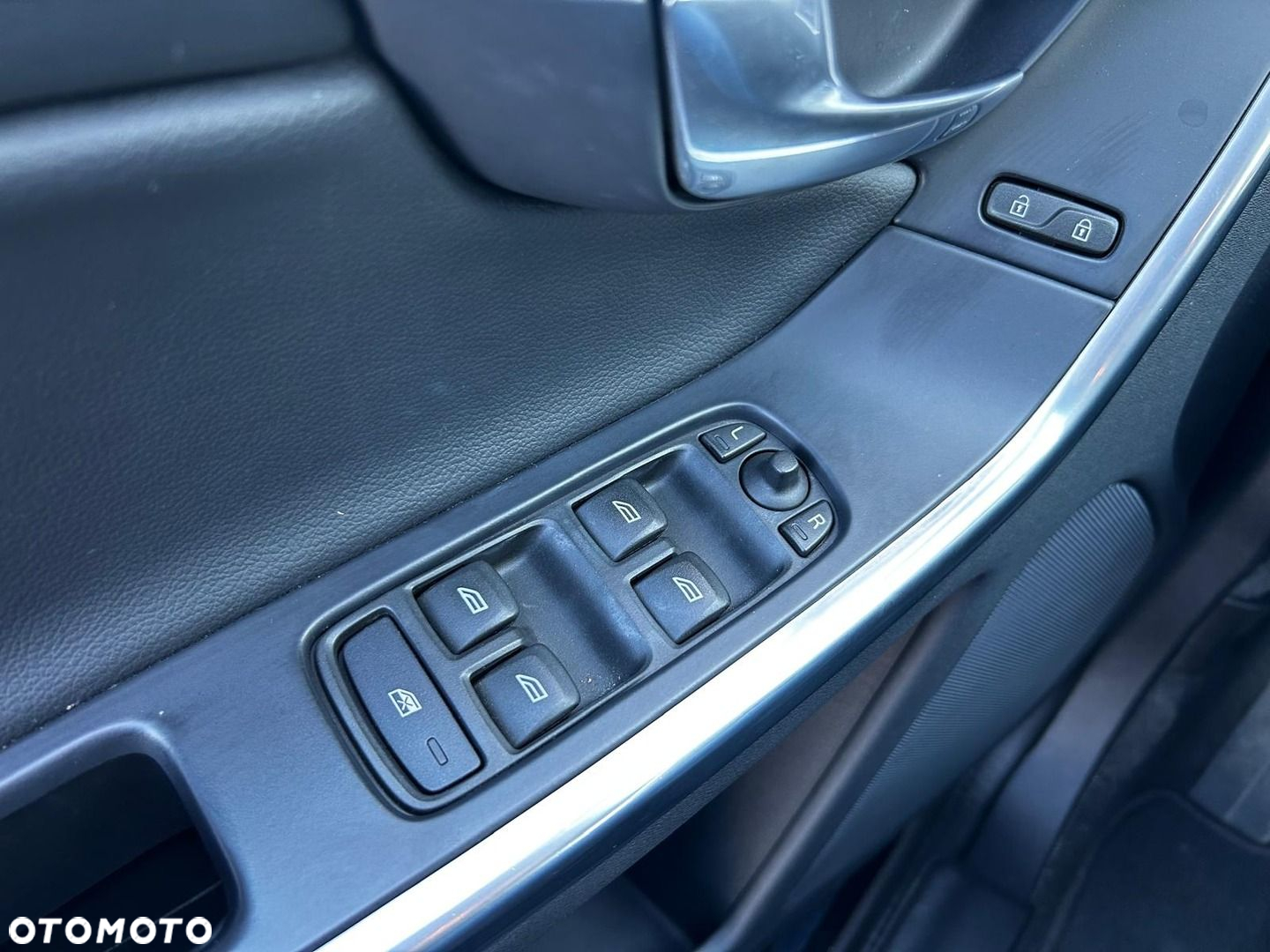Volvo XC 60 - 21