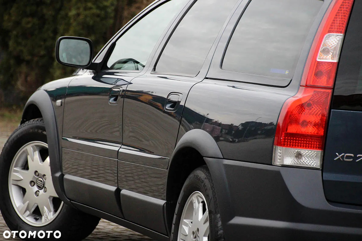 Volvo XC 70 D5 AWD Momentum - 17