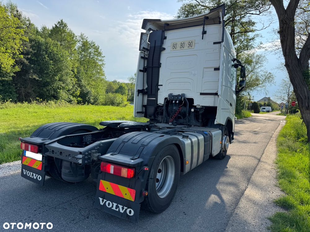 Volvo - 3