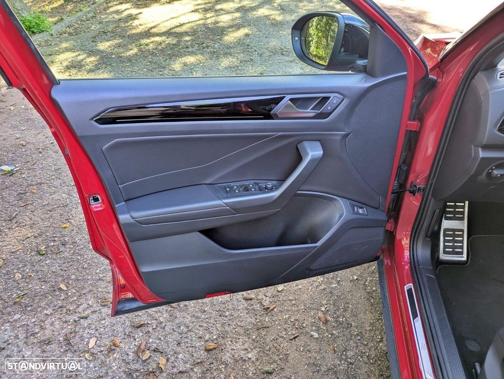 VW T-Roc 2.0 TDI R-Line DSG - 23