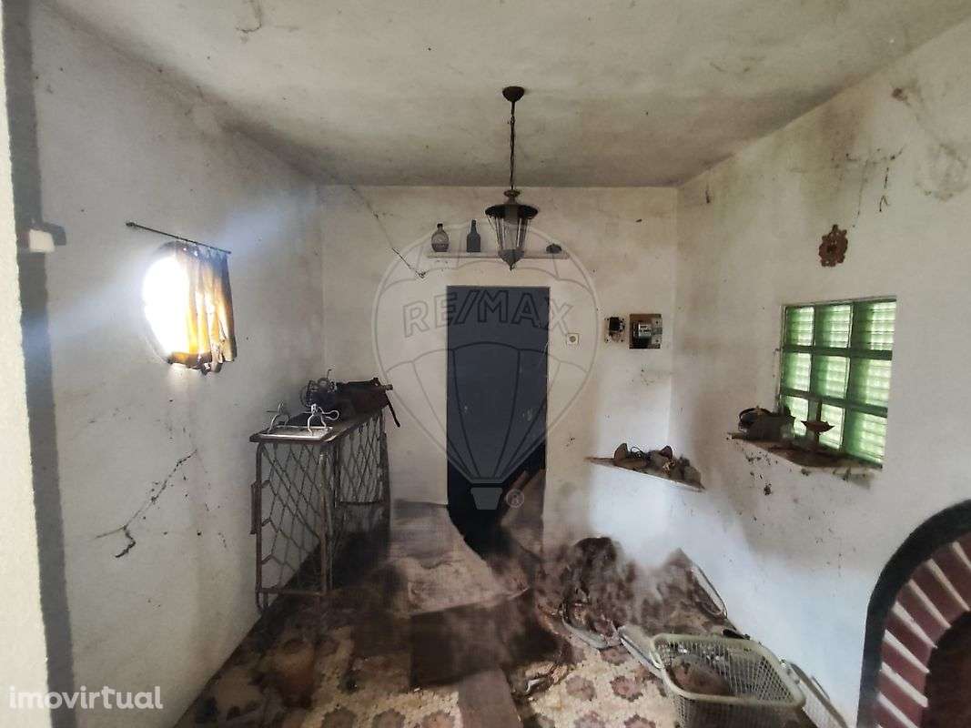 Moradia T1 para venda - Grande imagem: 2/10