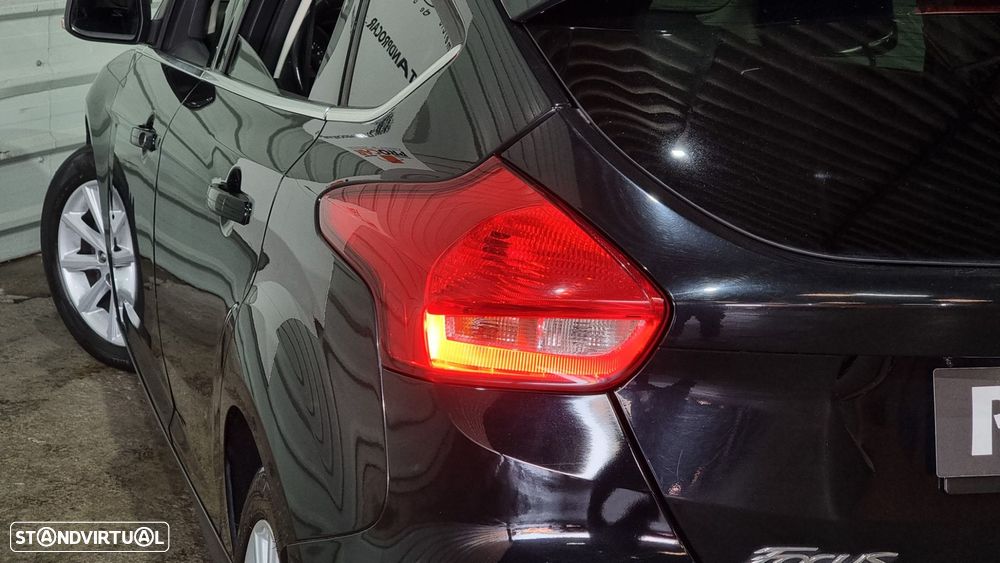 Ford Focus 1.0 EcoBoost Titanium - 31