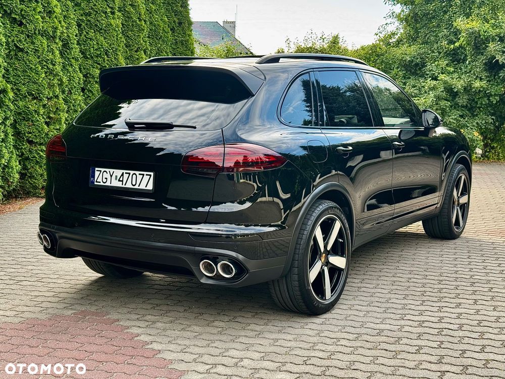 Porsche Cayenne Platinum Edition - 3