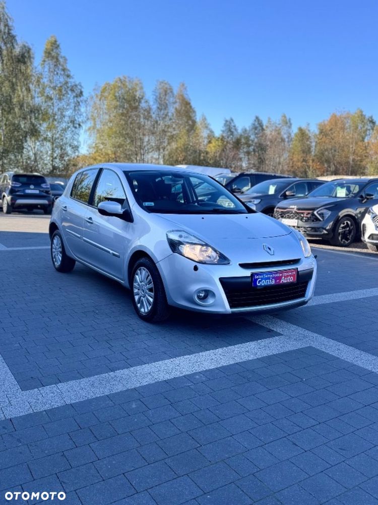 Renault Clio - 9