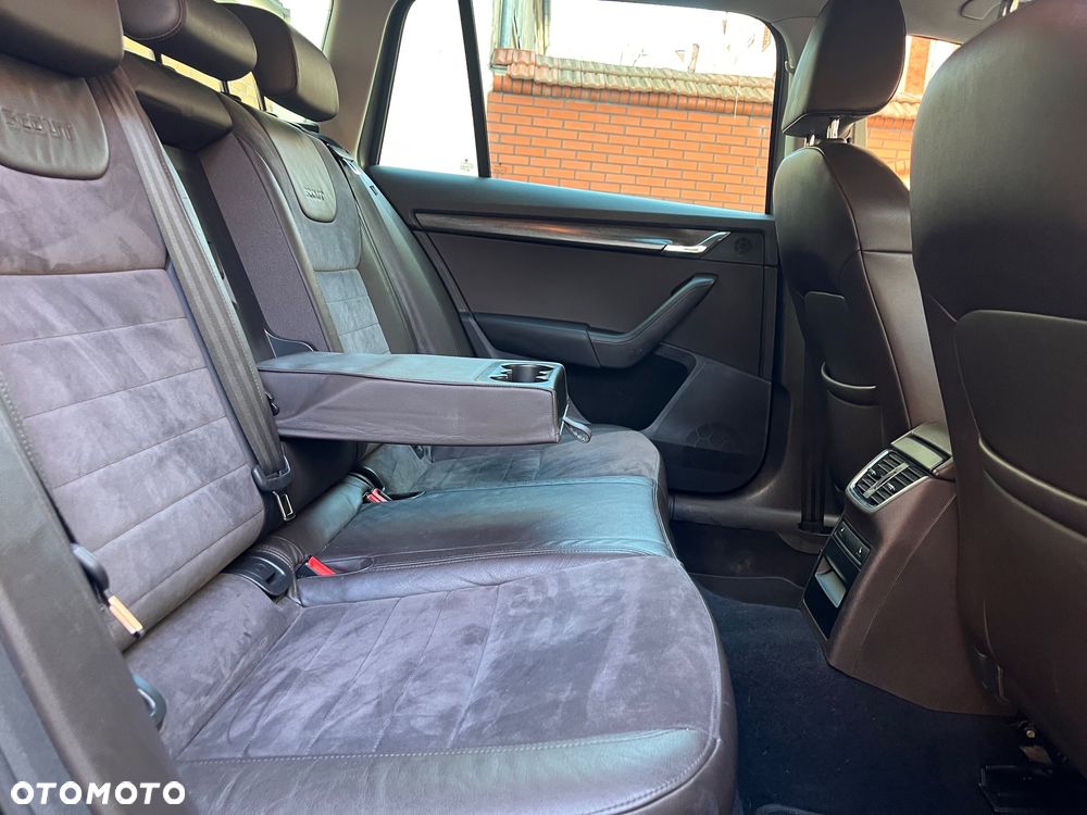 Skoda Octavia 2.0 TDI 4x4 Scout - 26
