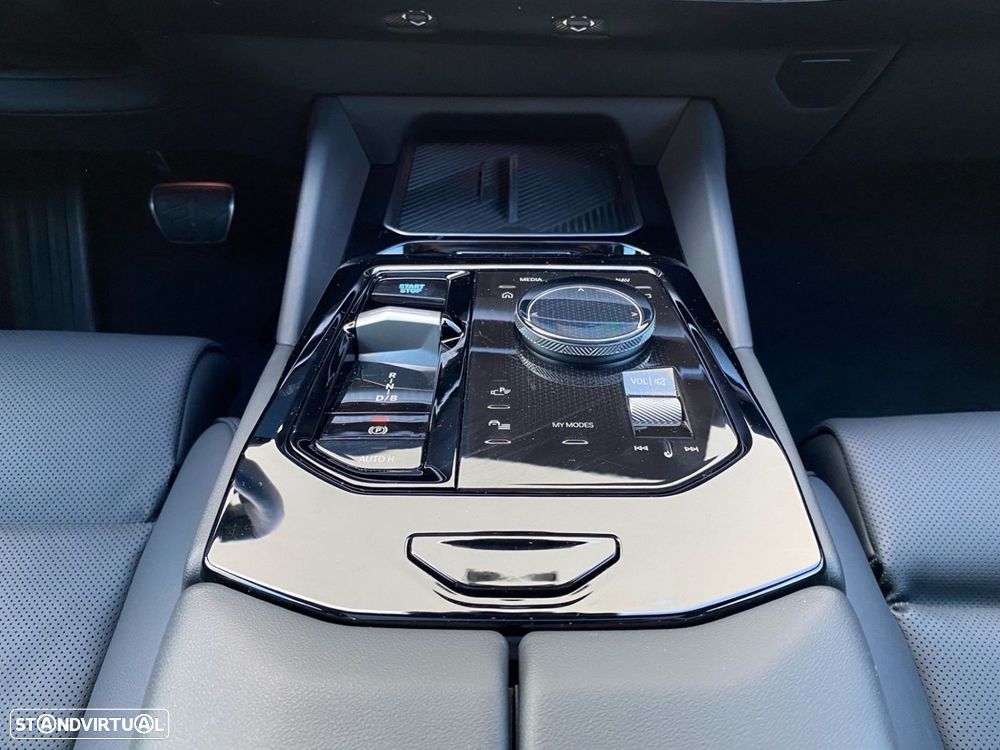 BMW i5 eDrive40 Pack Desportivo M Pro - 13