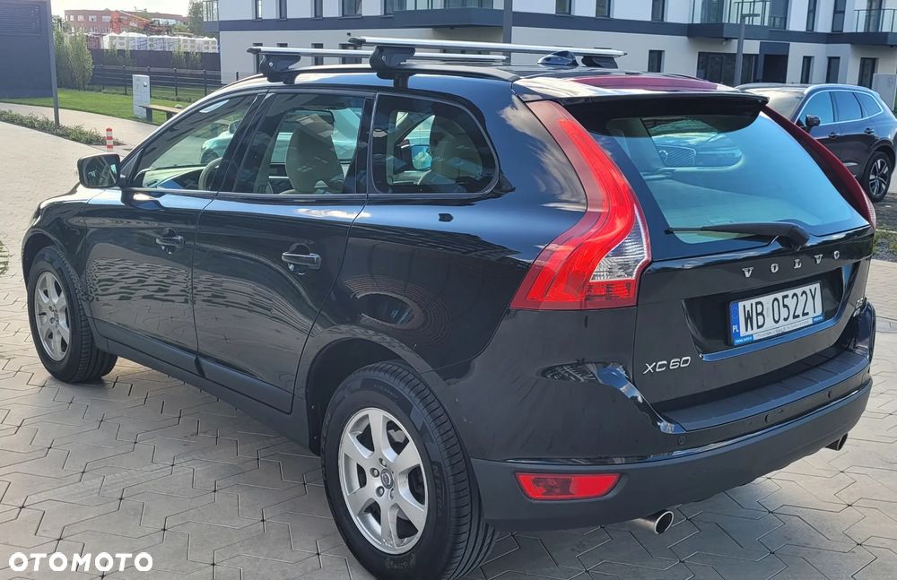 Volvo XC 60 D5 AWD Momentum - 10