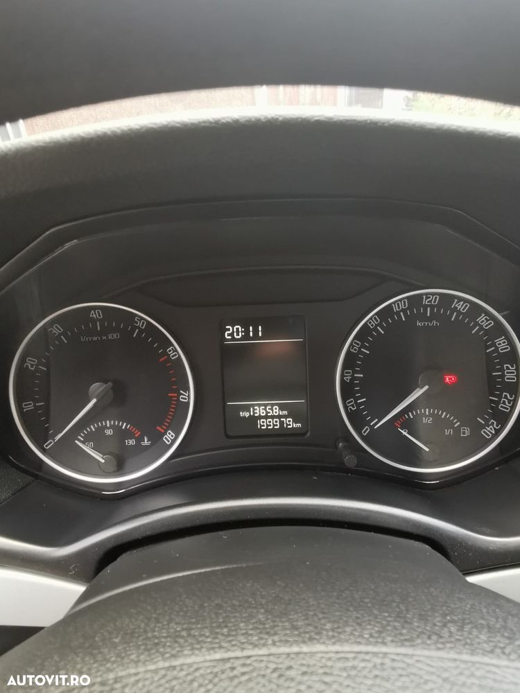 Skoda Octavia 1.2 TSI Ambiente - 8