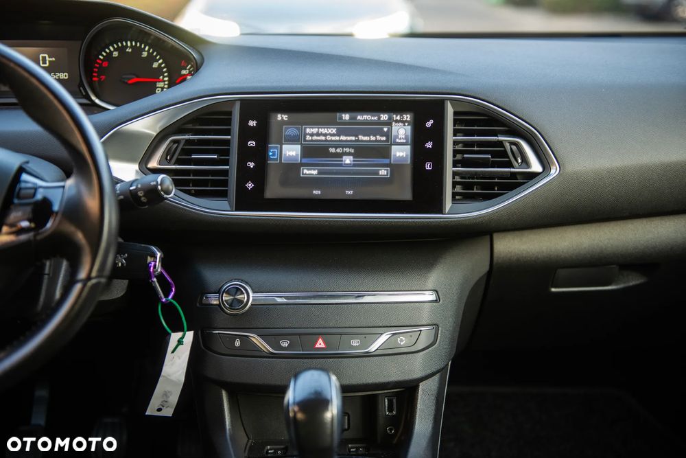 Peugeot 308 1.2 PureTech Access EU6 - 25