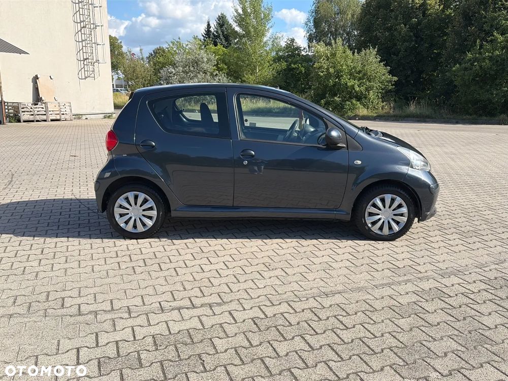 Toyota Aygo - 5