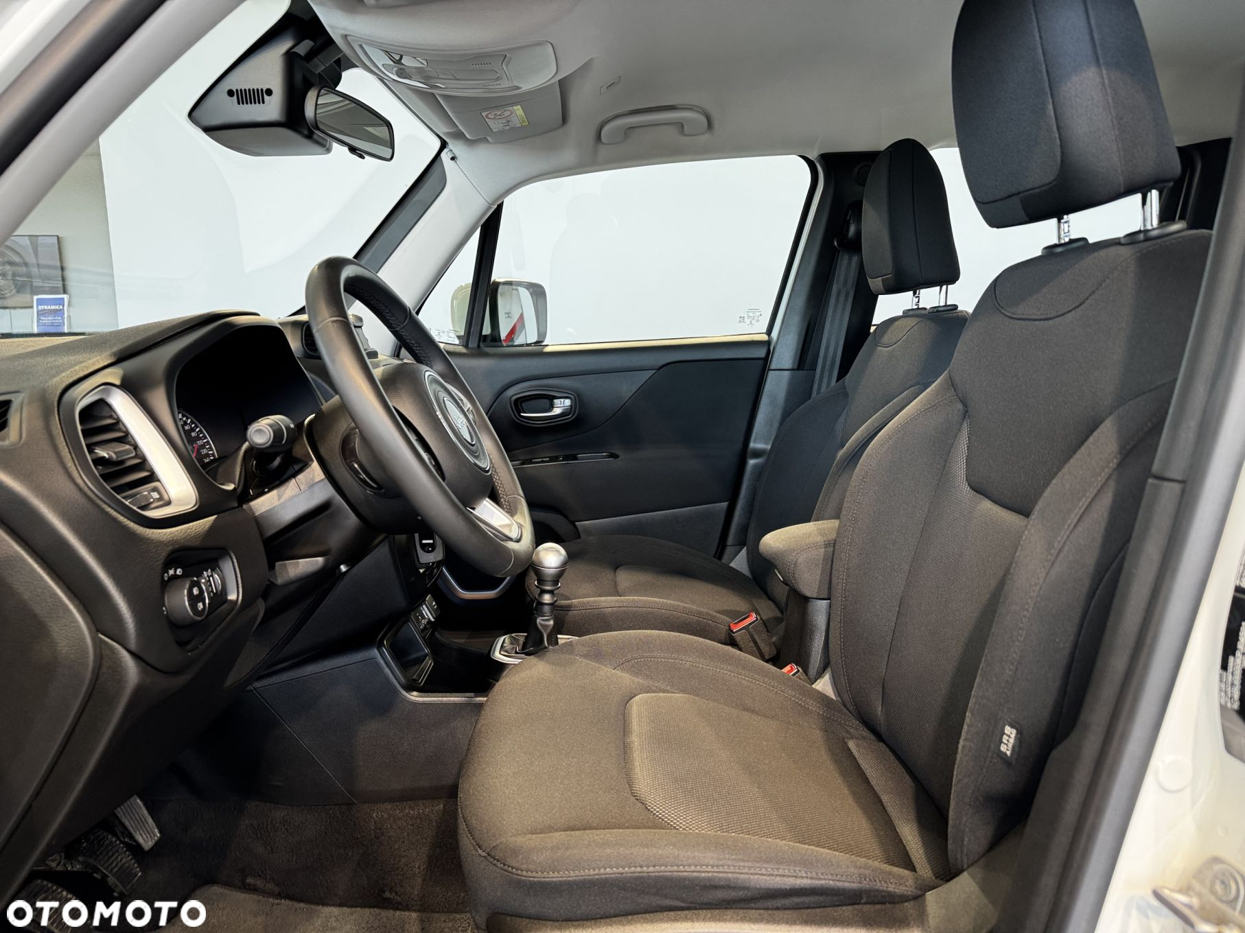Jeep Renegade - 13