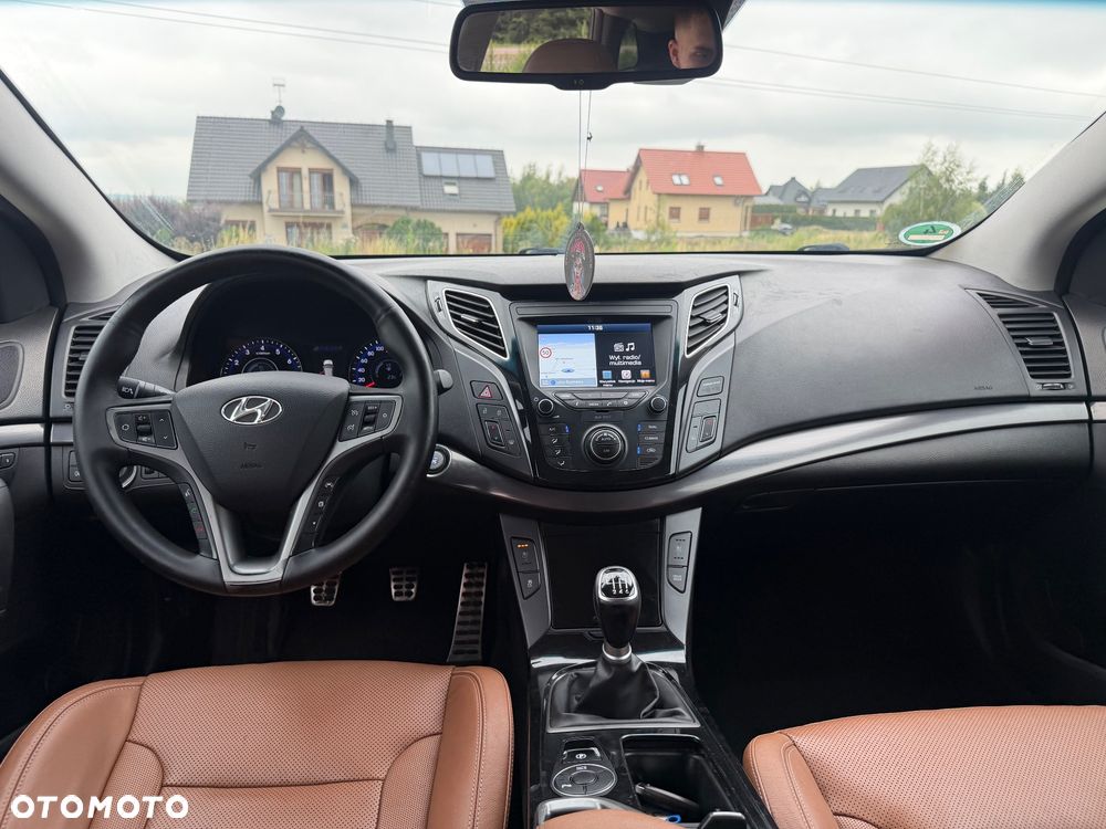 Hyundai i40 Kombi 2.0 Premium - 26