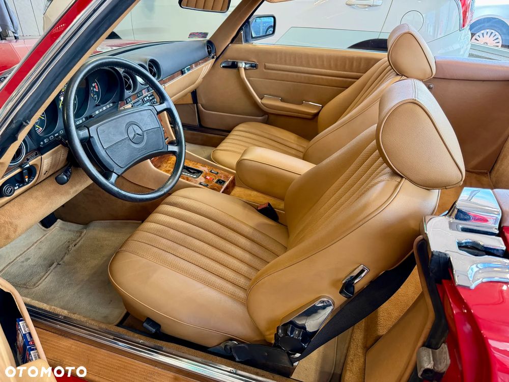 Mercedes-Benz SL - 12