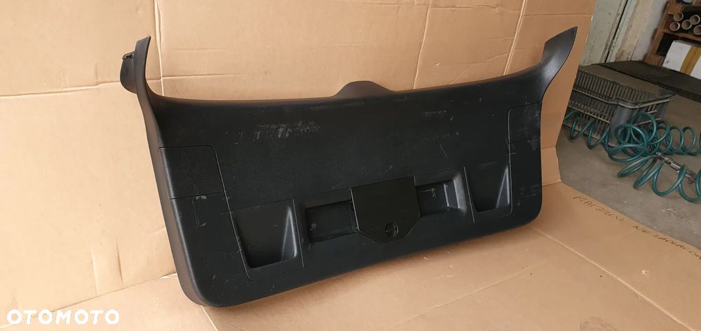 Tapicerka osłona klapy bagażnika VW Passat B6 kombi 3C9867605F - 4