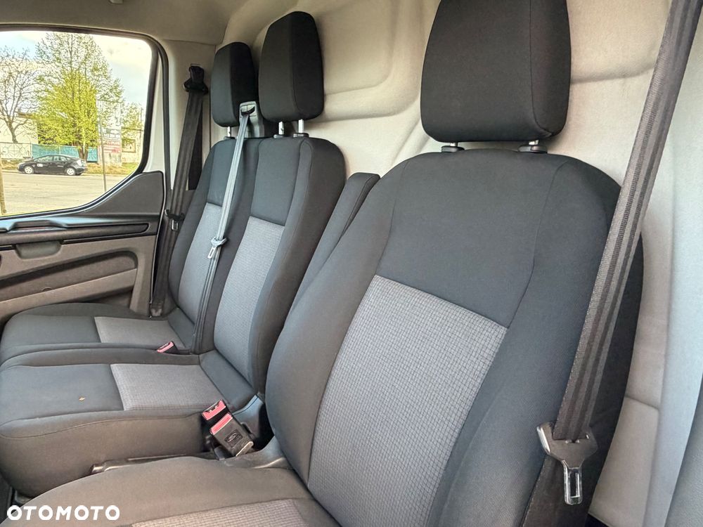 Ford Transit Custom - 22