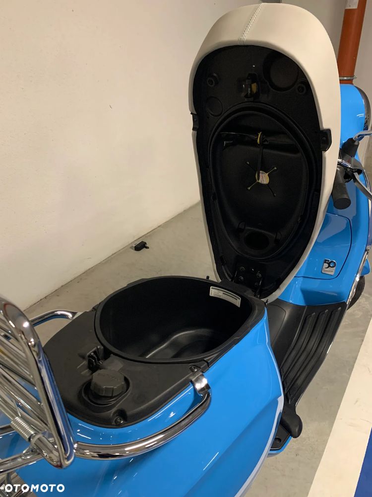Vespa Primavera - 8
