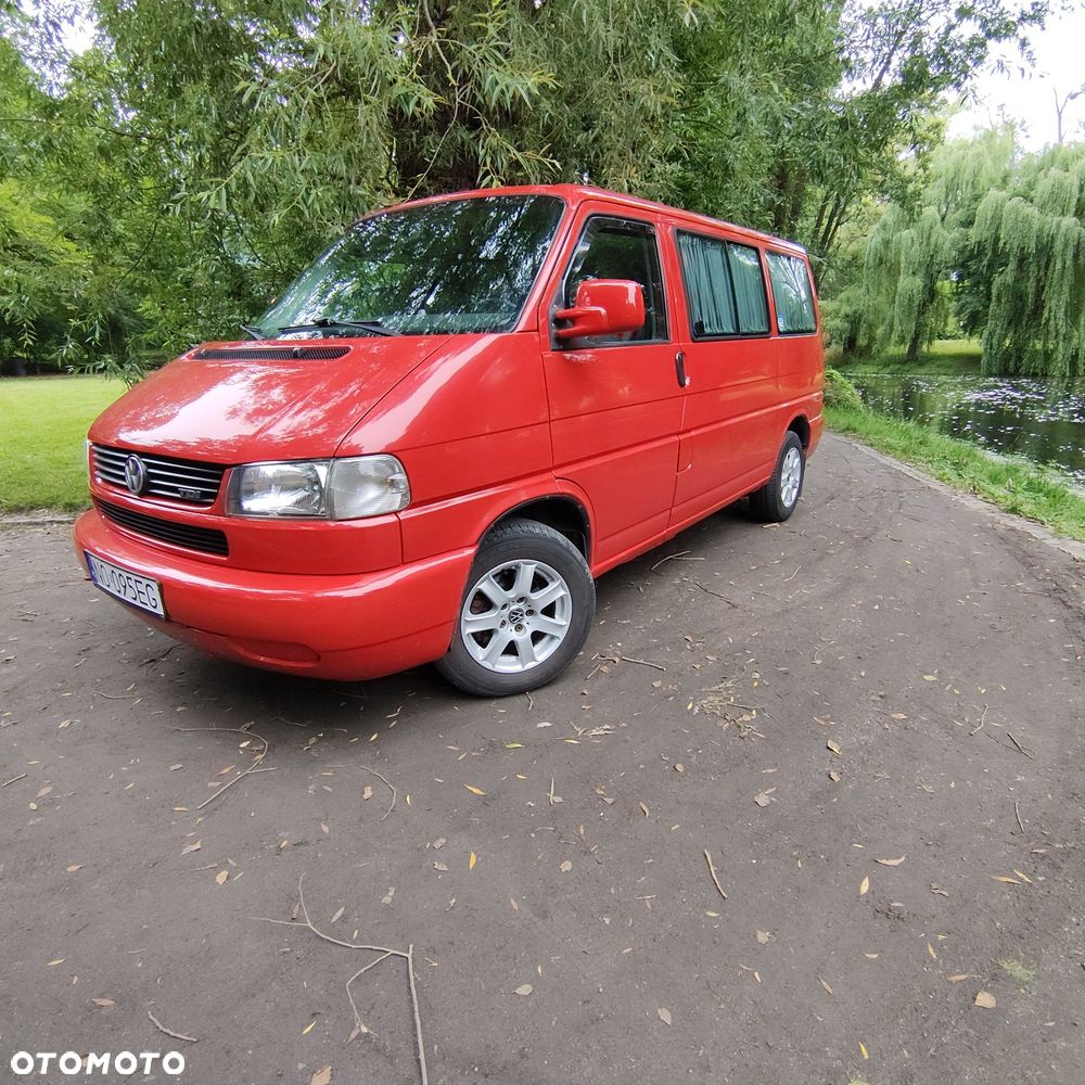 Volkswagen Multivan - 1