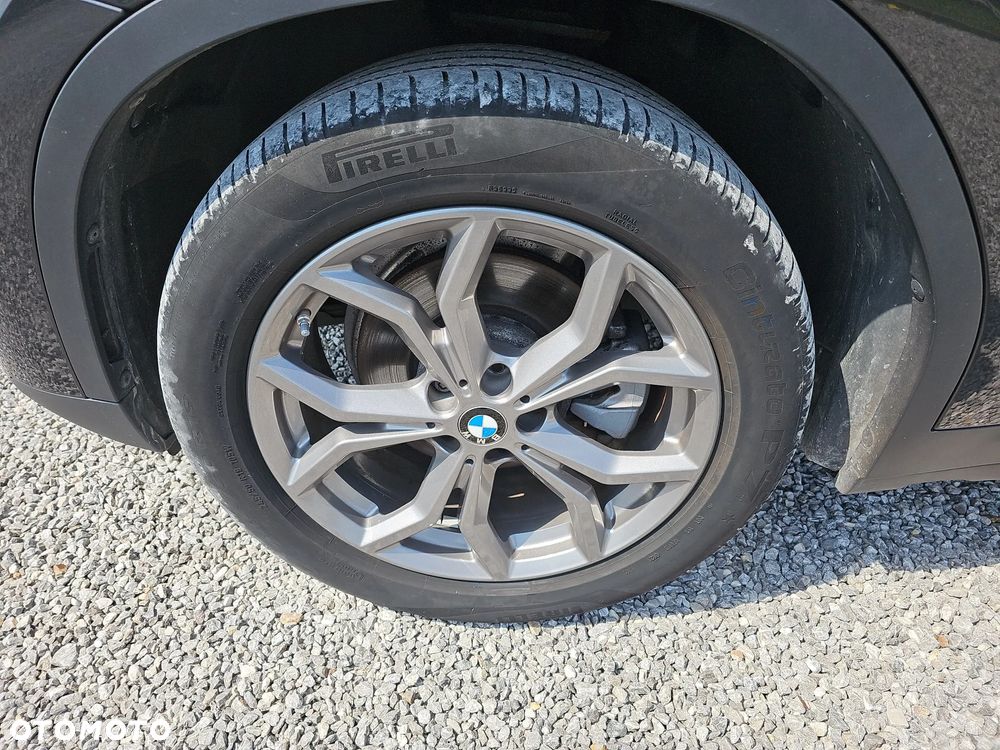 BMW X3 xDrive20i GPF xLine - 9