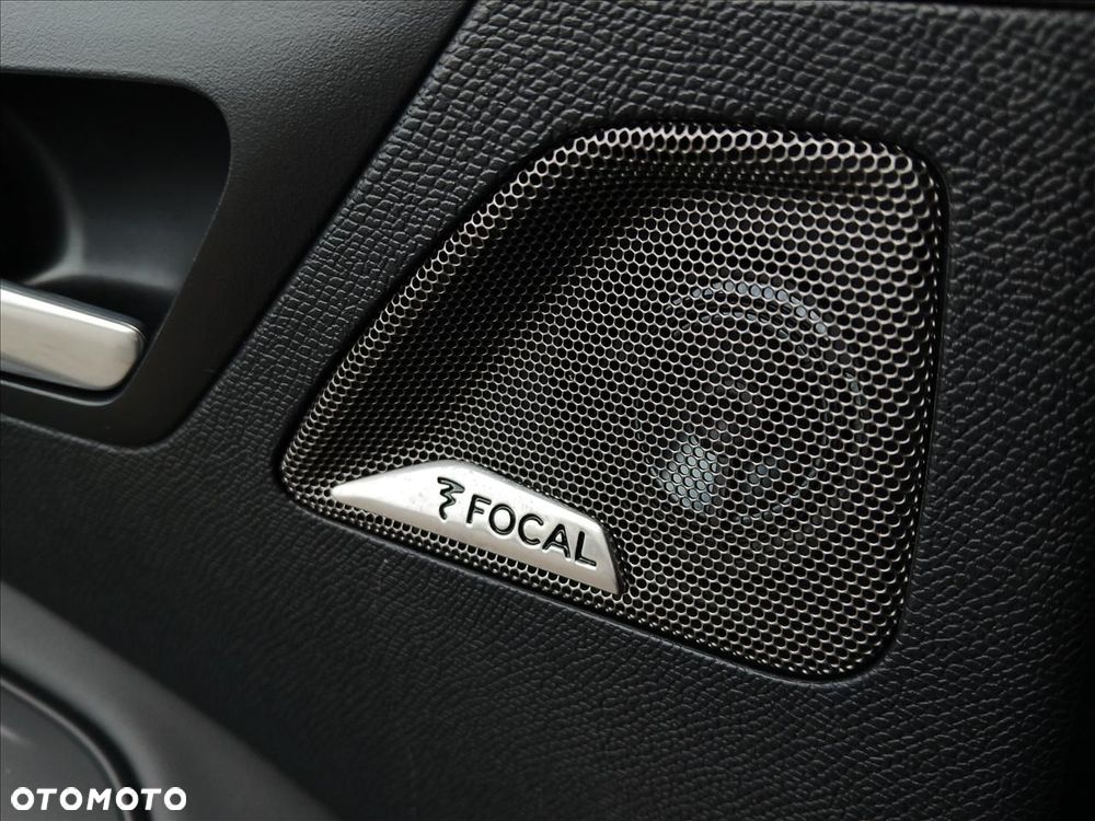 Peugeot 3008 Hybrid4 300 e-EAT8 GT - 19