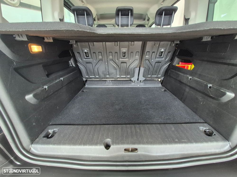 Peugeot Rifter 1.2 Standard Allure - 25
