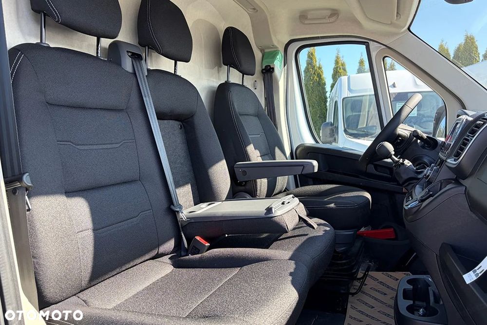 Opel Movano Heavy L4H2 2.2 140KM - 6