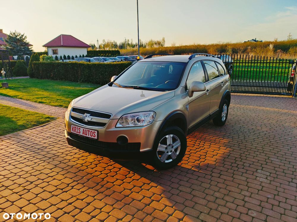 Chevrolet Captiva 2.4 2WD 7 Sitzer LS - 2
