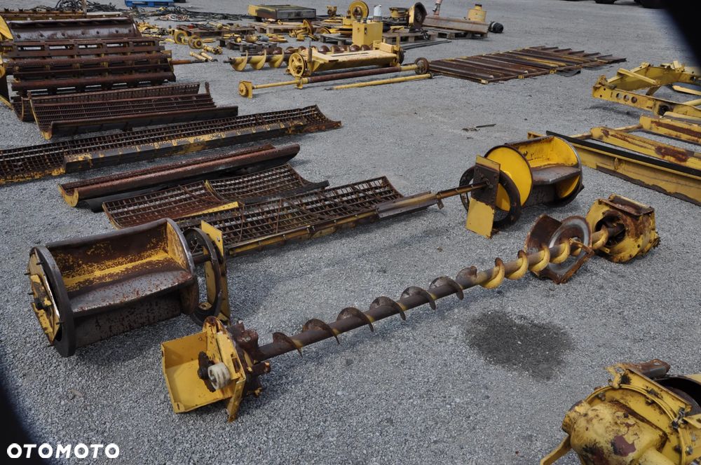 ZWROTNICA SIŁOWNIK KOŁO PASOWE NEW HOLLAND TF78 TX66 - 26