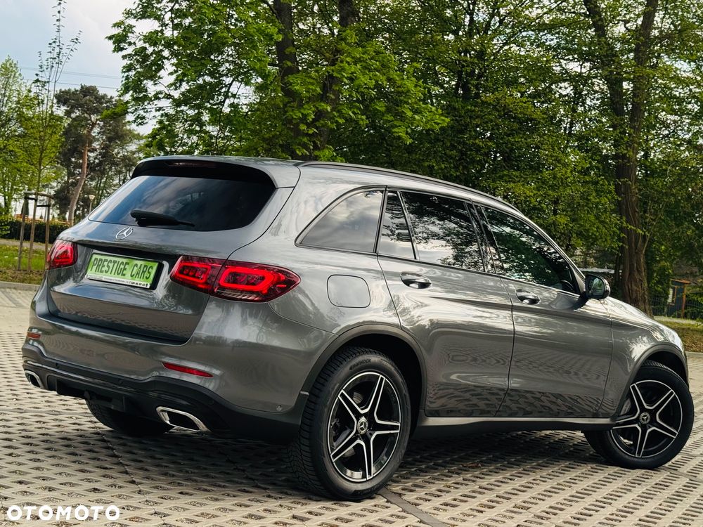 Mercedes-Benz GLC 200 4Matic 9G-TRONIC AMG Line Plus - 10