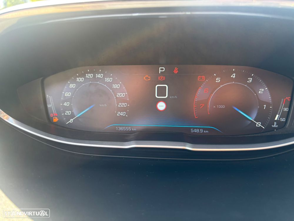 Peugeot 3008 1.2 PureTech Allure EAT6 - 27