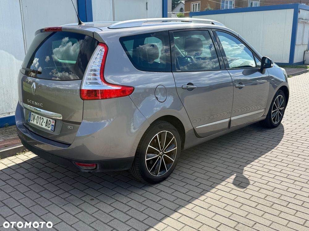 Renault Scenic 1.5 dCi Bose - 9