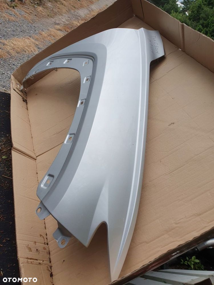 BŁOTNIK PRAWY przód przedni HYUNDAI TUCSON IV SREBRNY - 2