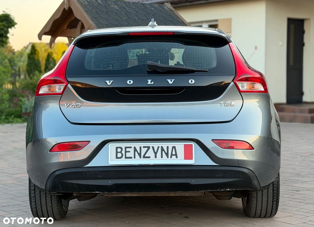 Volvo V40 T2 Inscription - 25