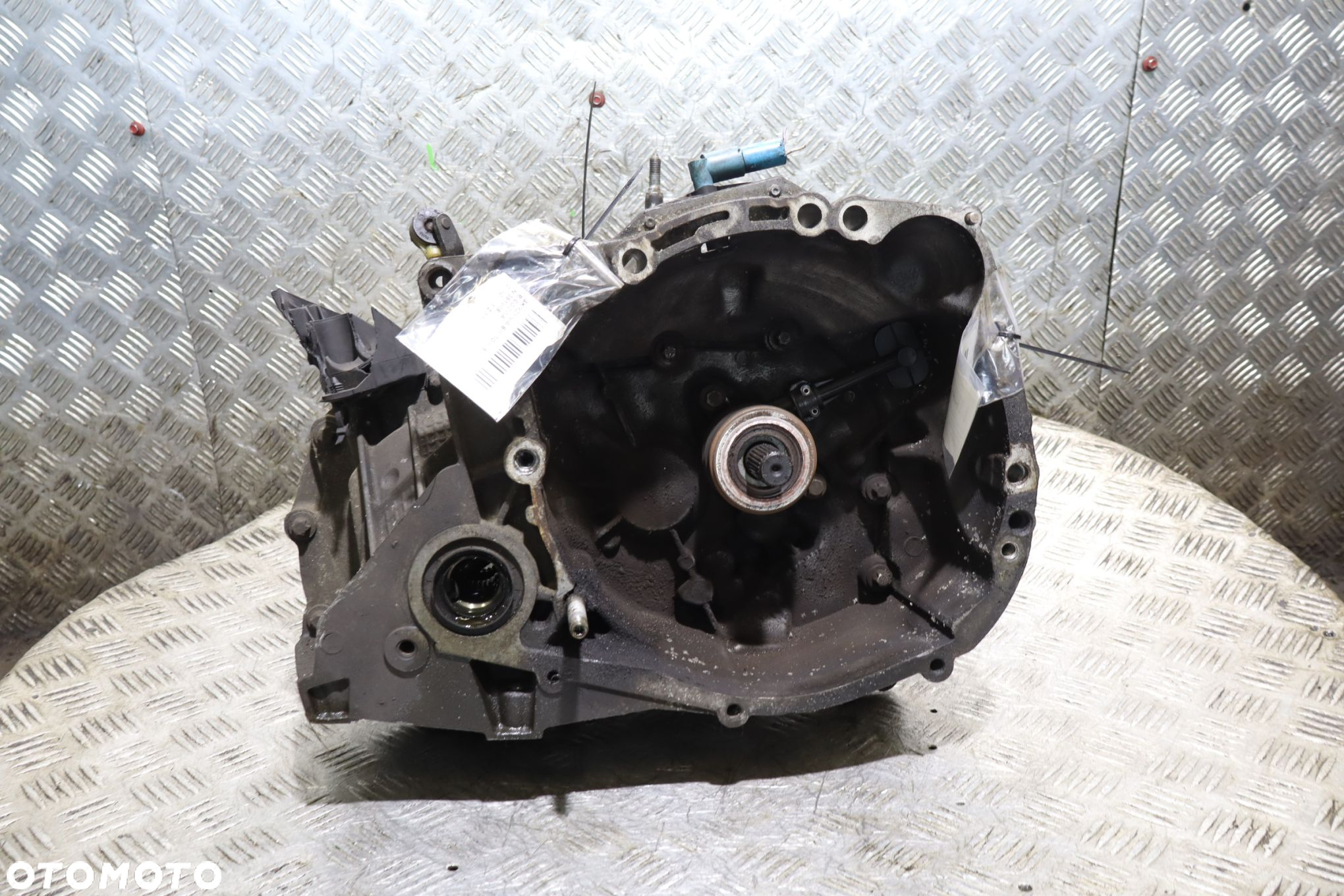 SKRZYNIA BIEGÓW 5 BIEGOWA RENAULT CLIO III 1.2 16V - 2