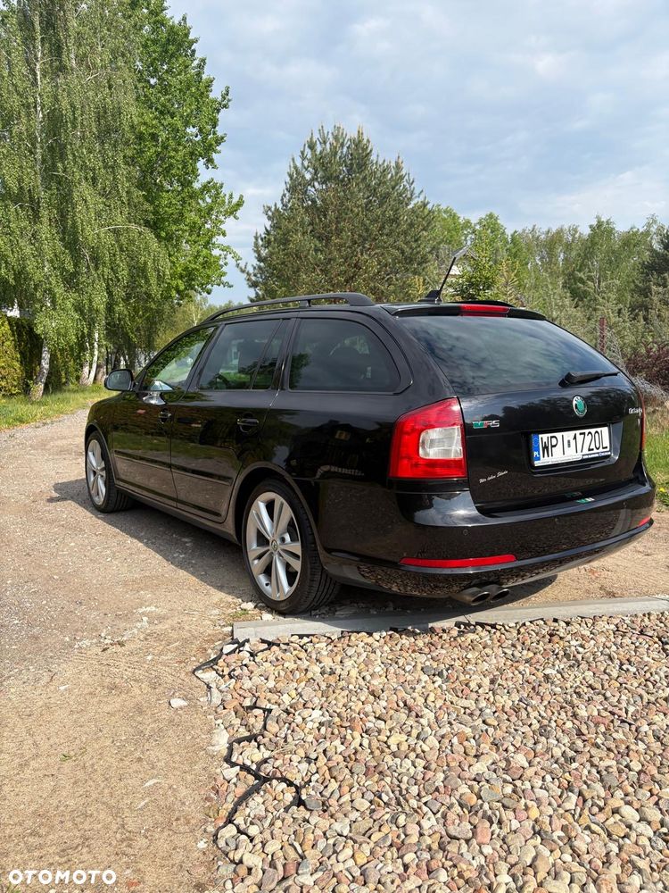 Skoda Octavia 2.0 TDI CR DPF RS - 8
