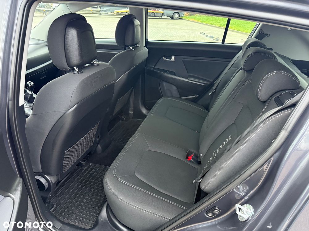 Kia Sportage ver-1-7-crdi-business-line-2wd - 16