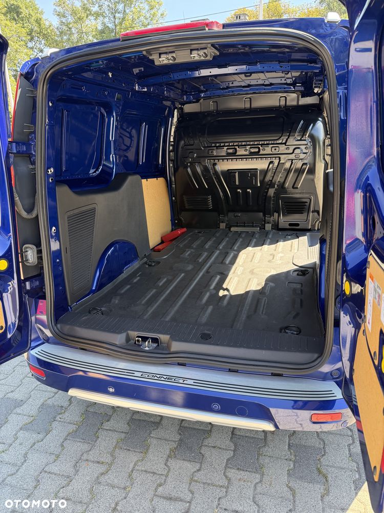 Ford Transit Connect - 9