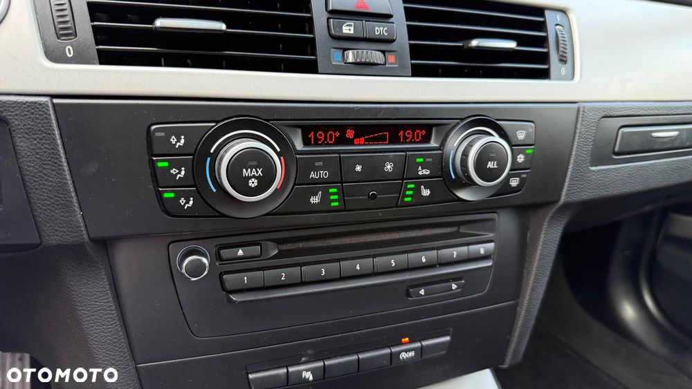 BMW Seria 3 320d DPF - 27
