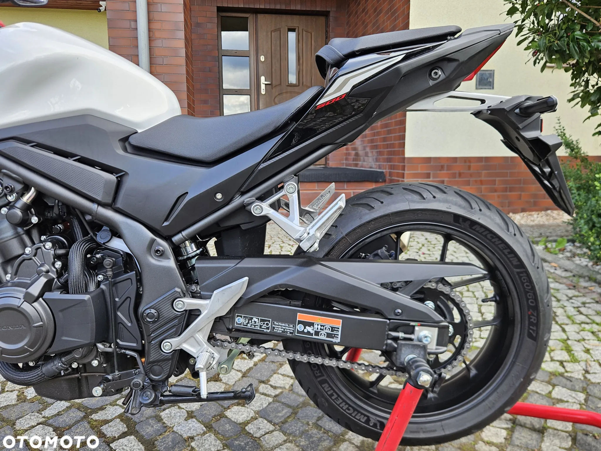 Honda CB - 8