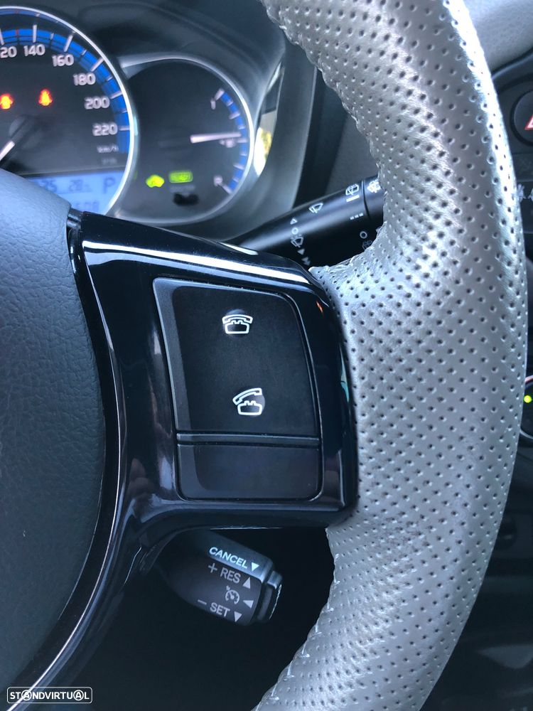 Toyota Yaris 1.5 HSD Comfort - 31
