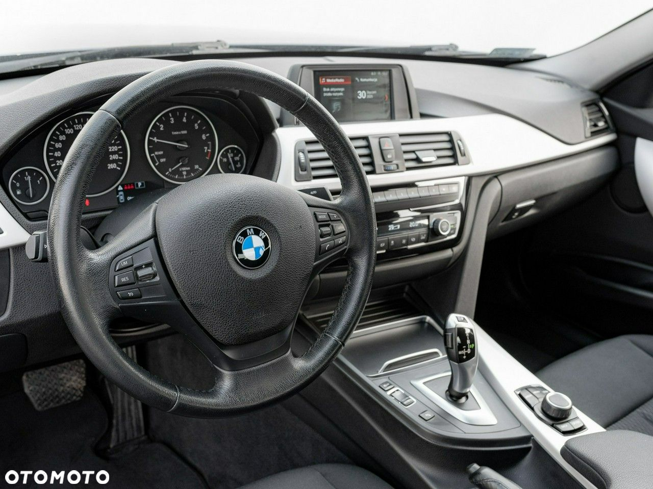 BMW Seria 3 330i xDrive Advantage - 7