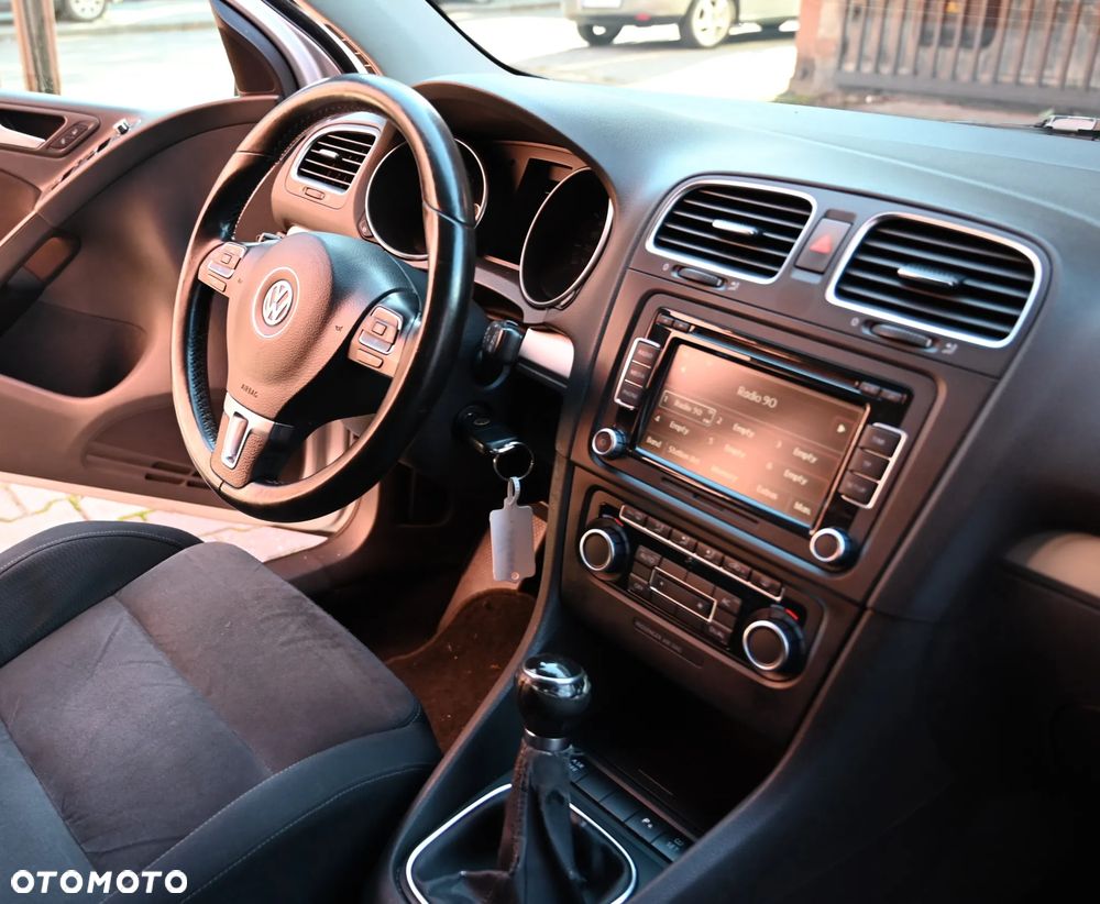 Volkswagen Golf - 19