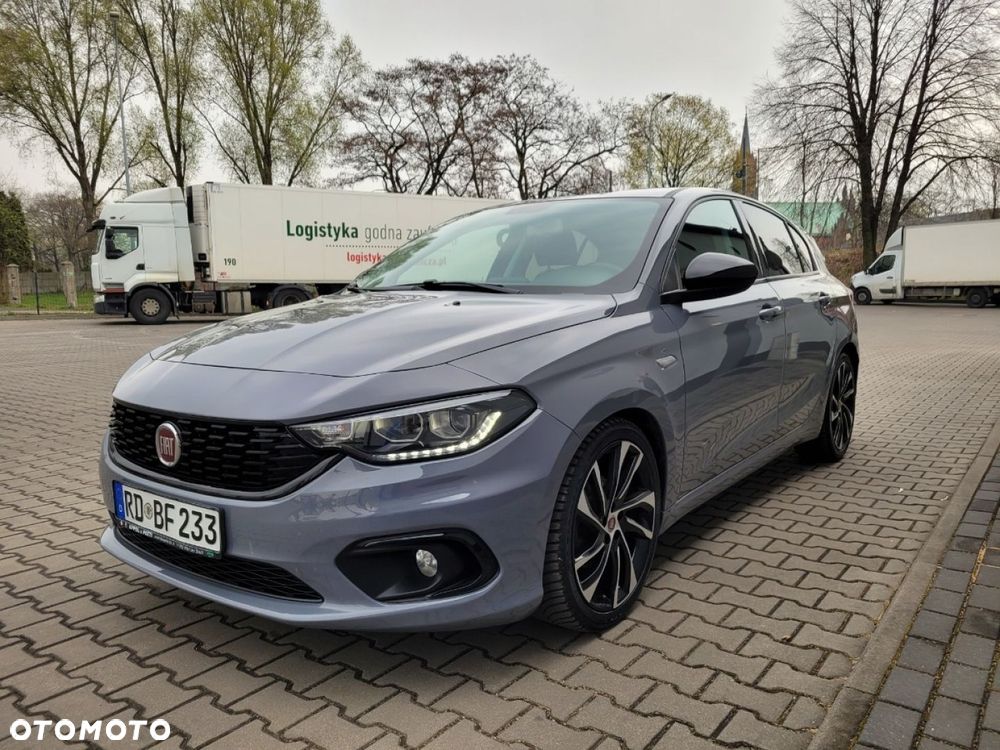 Fiat Tipo 1.4 T-Jet S-Design - 1