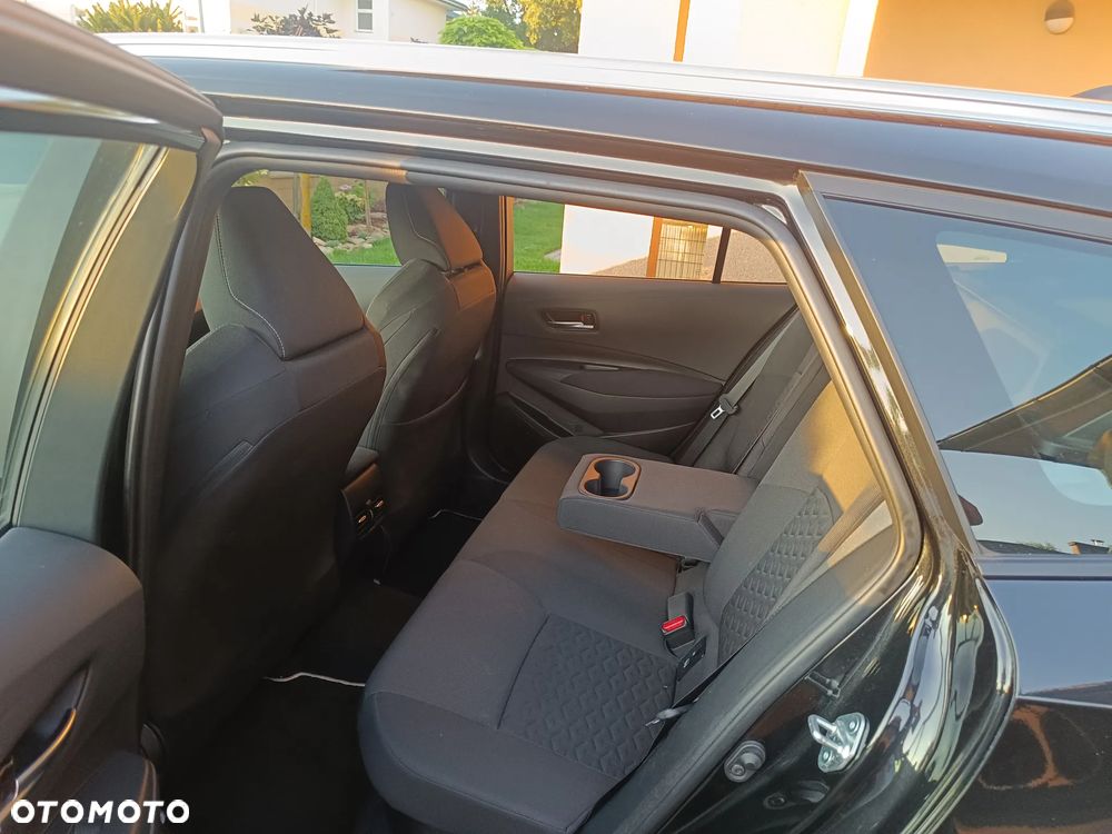 Toyota Corolla 1.8 Hybrid GPF Comfort - 24