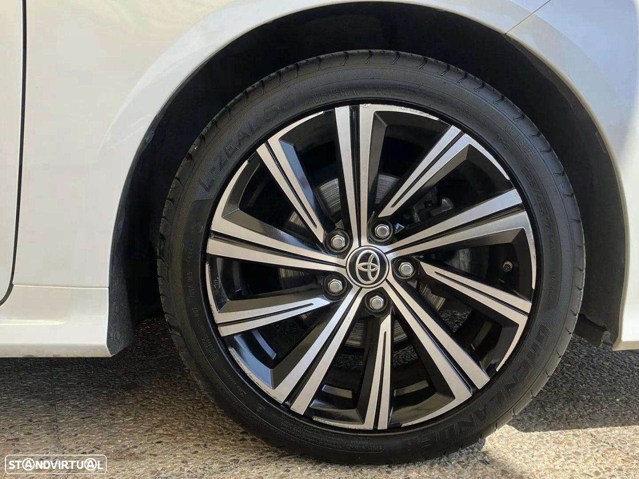 Toyota Corolla SD 1.8 Hybrid Exclusive - 16