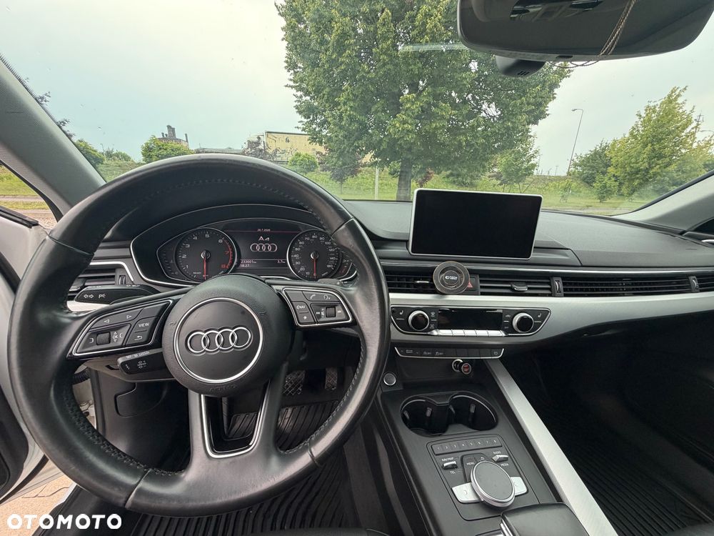 Audi A4 Limousine - 15