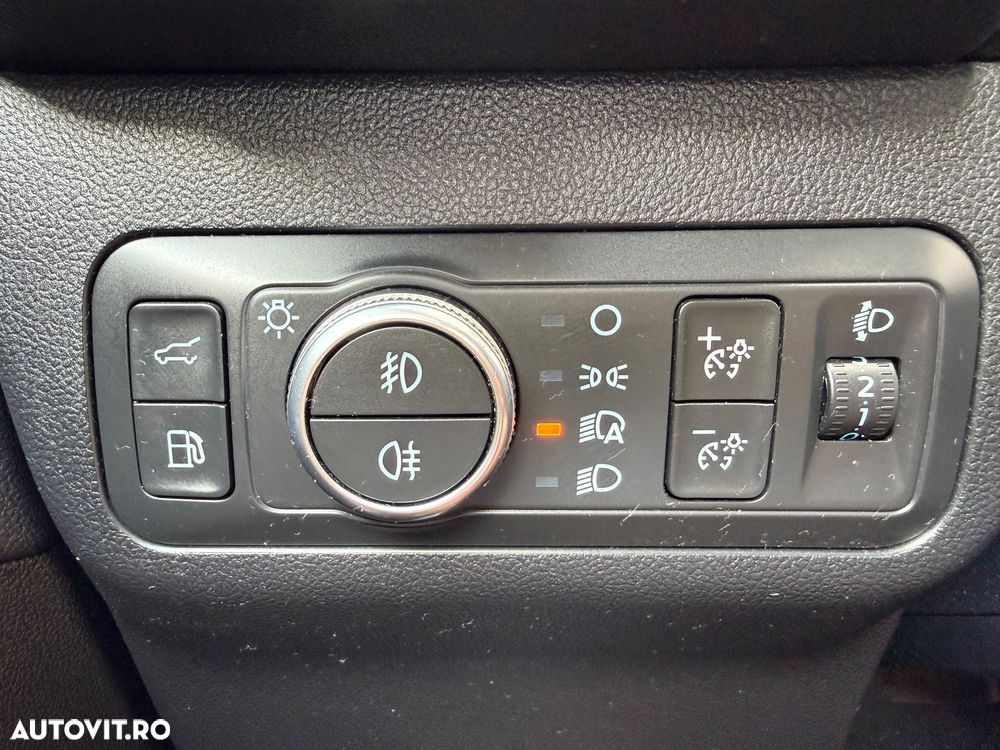 Ford Kuga - 14