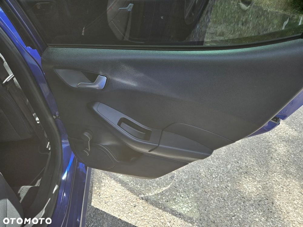 Ford Fiesta - 17