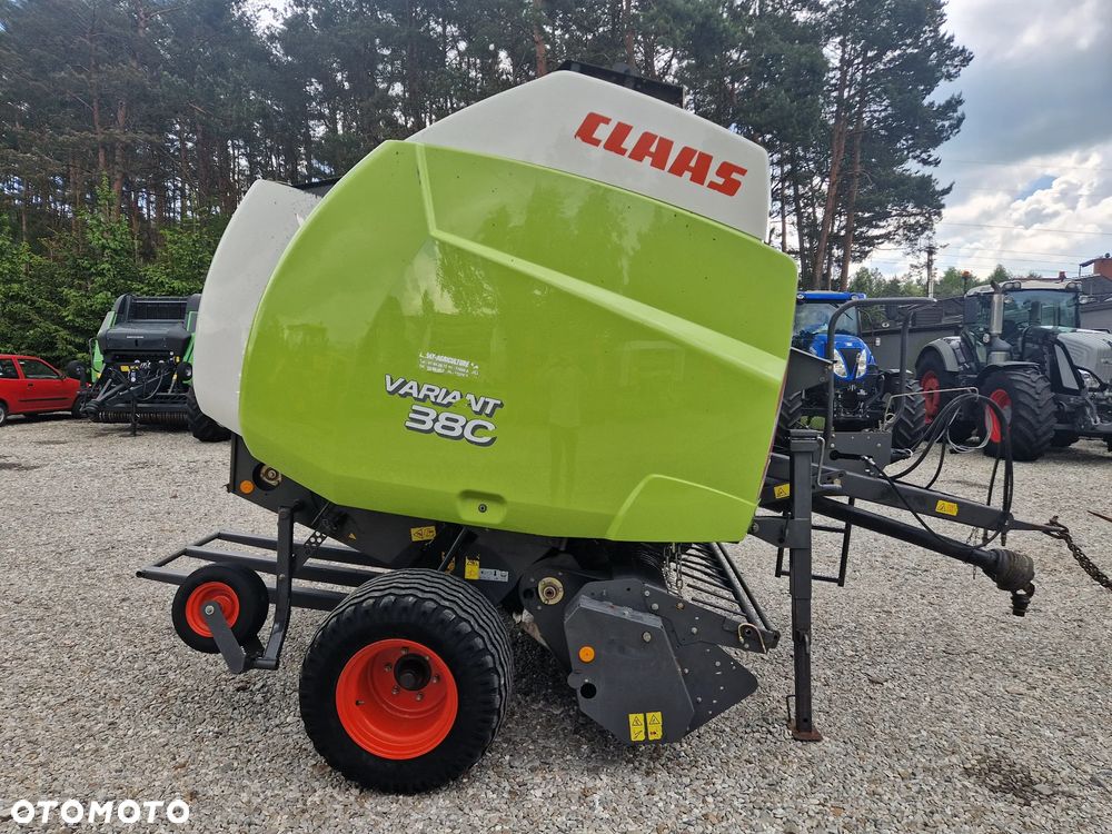 Claas VARIANT 380 - 22