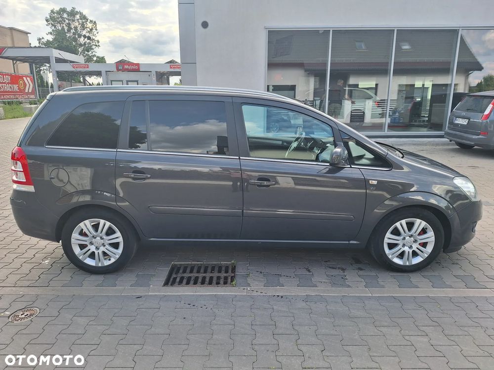 Opel Zafira 1.8 Innovation 110 Jahre - 8